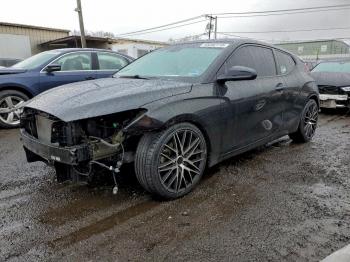  Salvage Hyundai VELOSTER