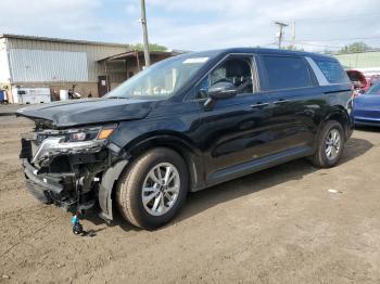  Salvage Kia Carnival