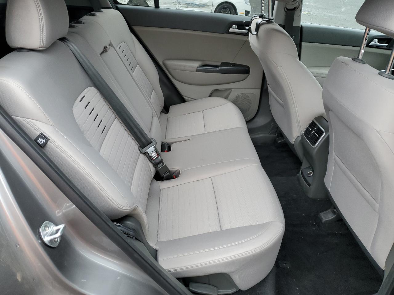 Kia Sportage Lx Image 8