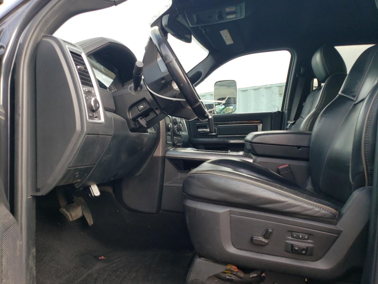 Ram 3500 Longhorn Image 9