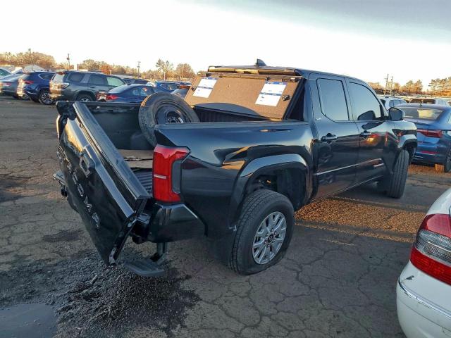 Toyota Tacoma Double Cab Image 4