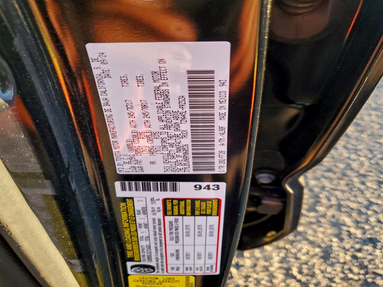 Toyota Tacoma Double Cab Image 10