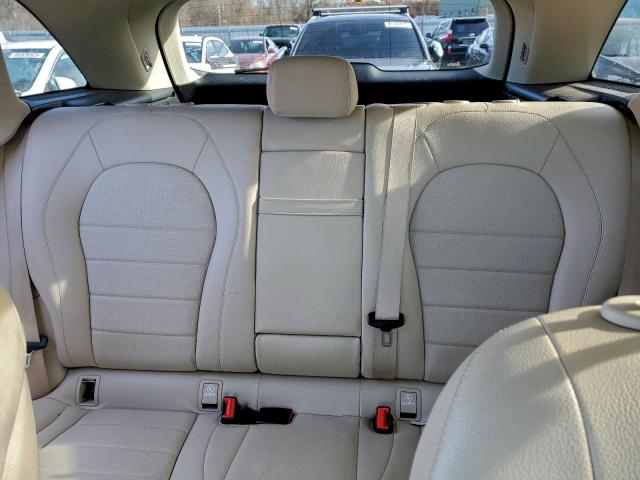 Mercedes-Benz GLC 300 4matic Image 11