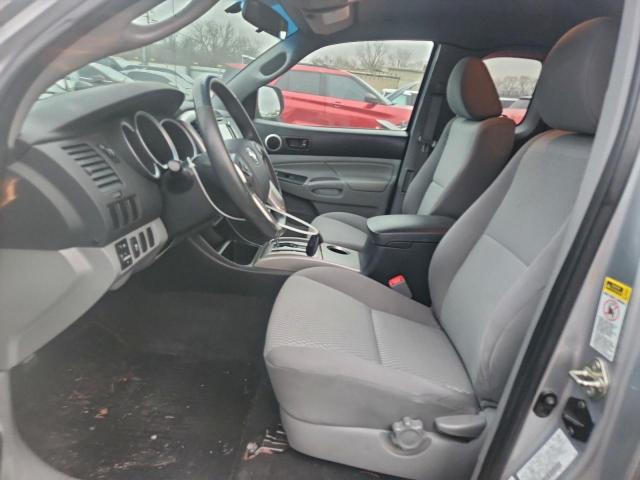 Toyota Tacoma Access Cab Image 4