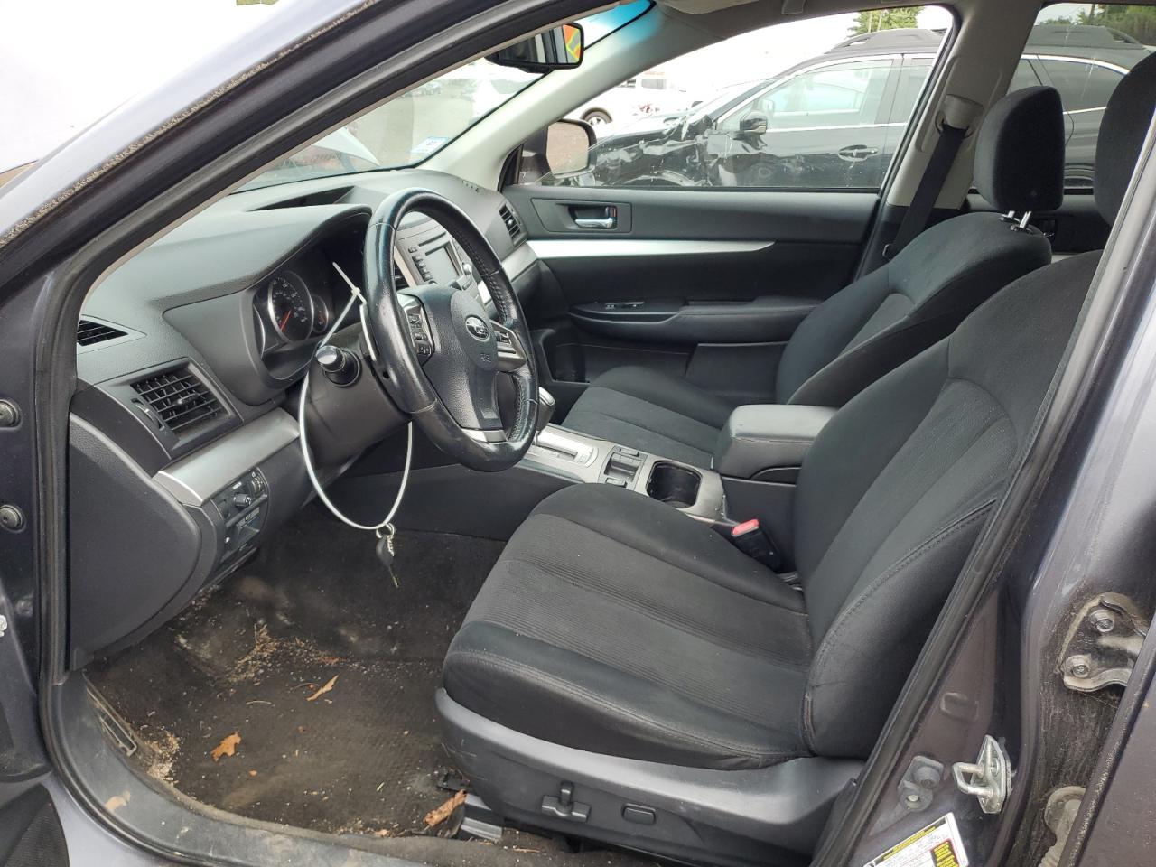 Subaru Outback 2.5i Premium Image 10