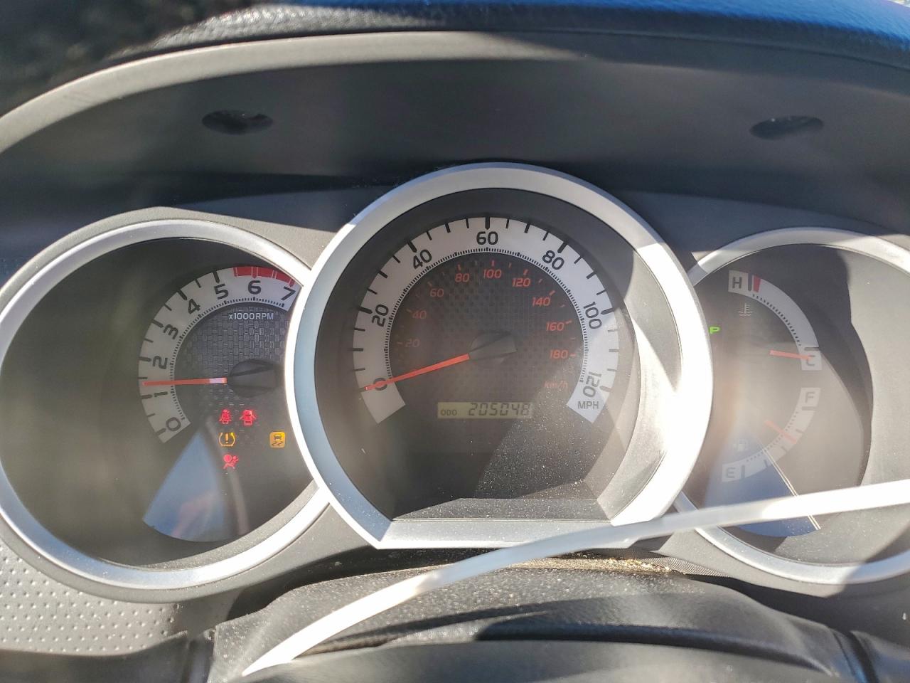 Toyota Tacoma Double Cab Long Bed Image 2