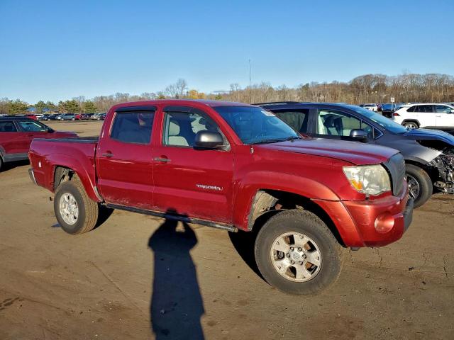 Toyota Tacoma Double Cab Image 3