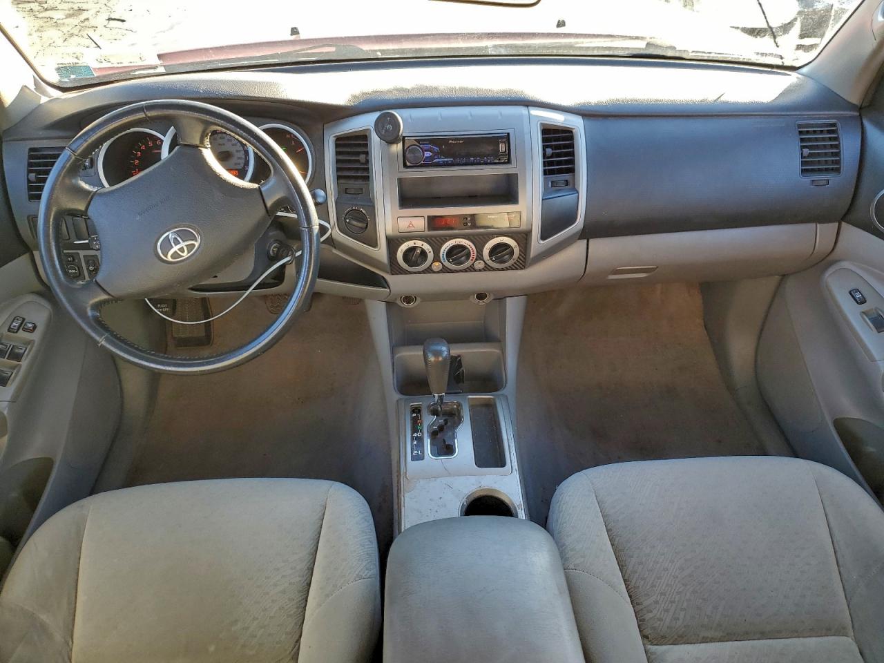 Toyota Tacoma Double Cab Image 5