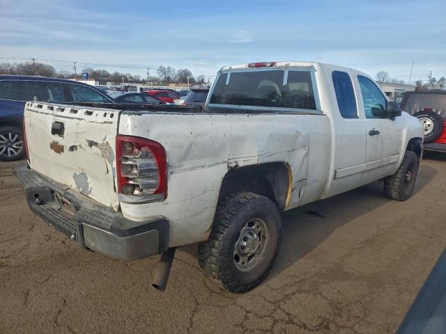 Chevrolet Silverado K2500 Heavy Duty Image 7