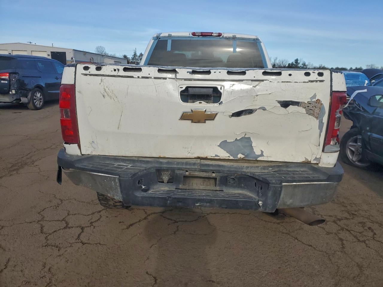 Chevrolet Silverado K2500 Heavy Duty Image 2