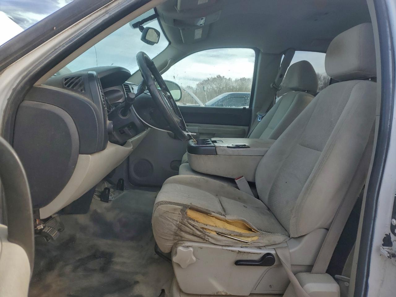 Chevrolet Silverado K2500 Heavy Duty Image 3