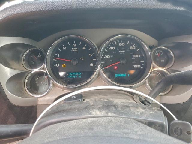 Chevrolet Silverado K2500 Heavy Duty Image 8