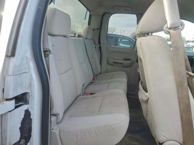 Chevrolet Silverado K2500 Heavy Duty Image 9