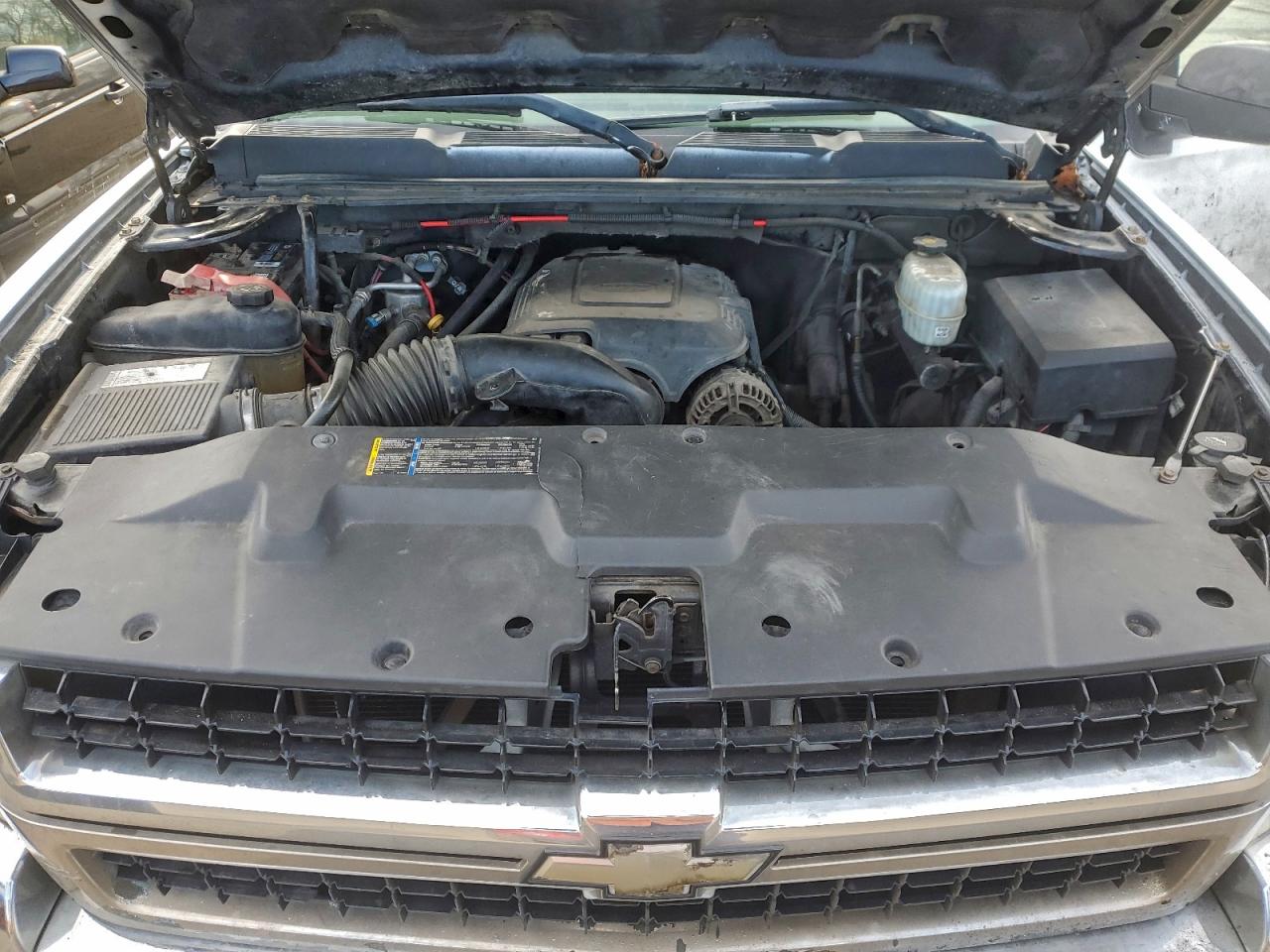 Chevrolet Silverado K2500 Heavy Duty Image 11