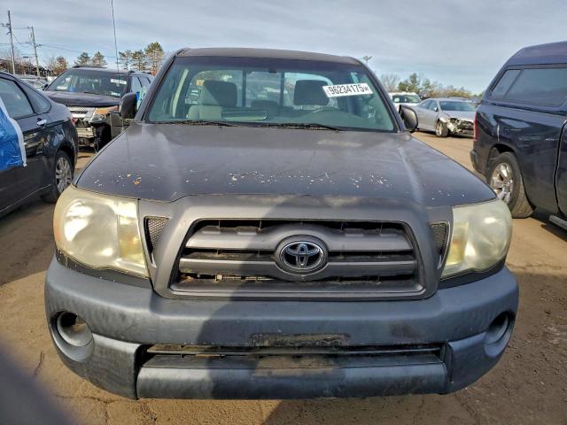 Toyota Tacoma Image 11