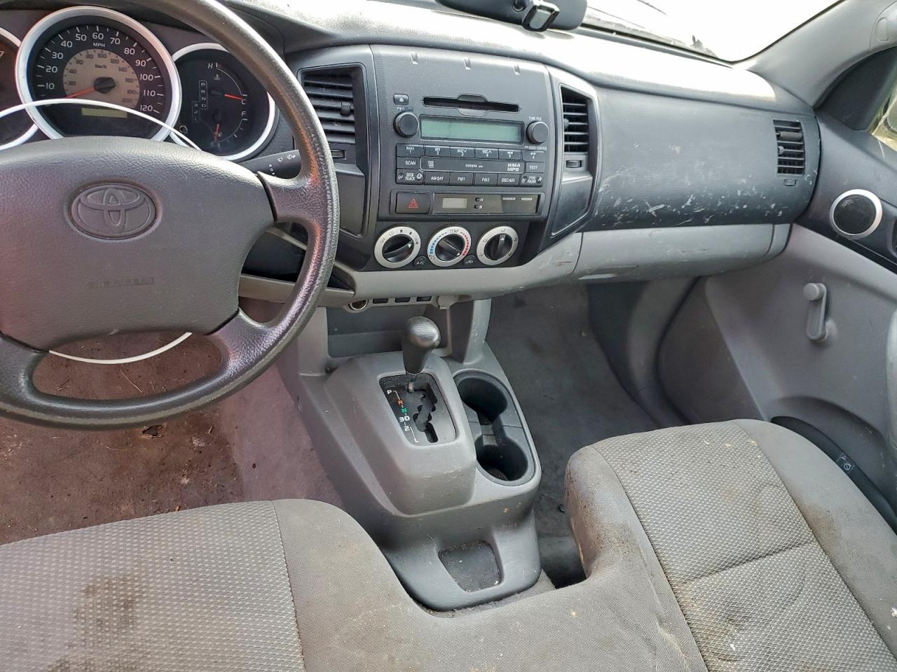 Toyota Tacoma Image 7