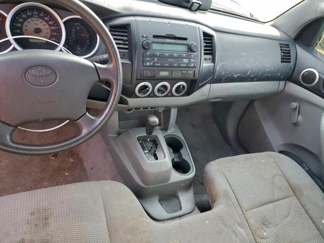 Toyota Tacoma Image 7