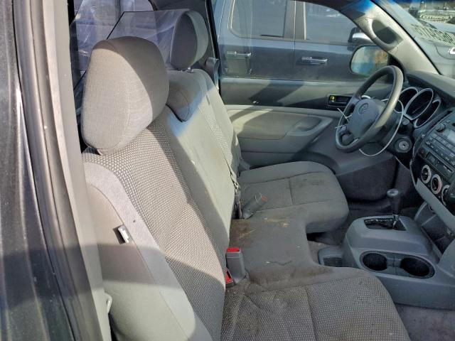 Toyota Tacoma Image 10