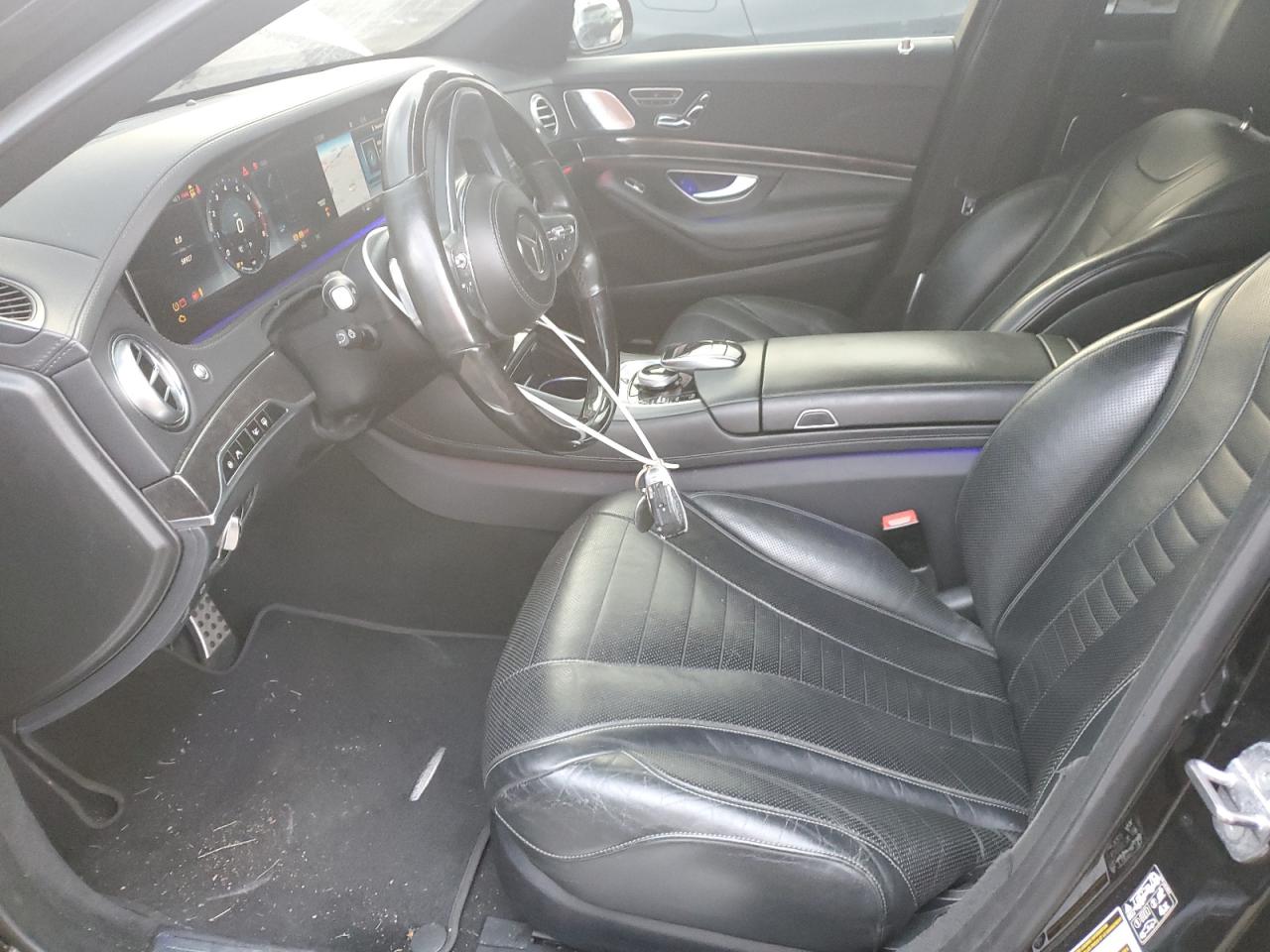 Mercedes-Benz S-Class 560 4matic Image 12