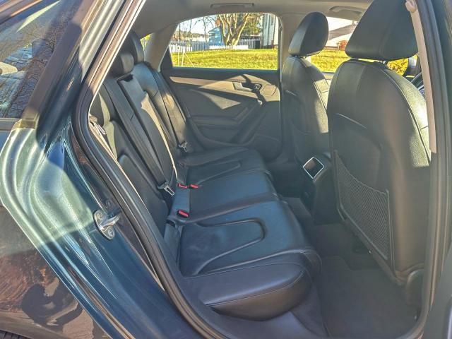 Audi A4 Premium Image 8