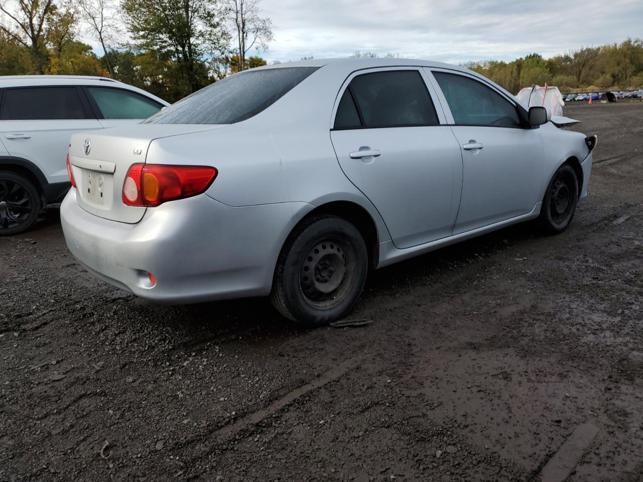 Toyota Corolla Base Image 3