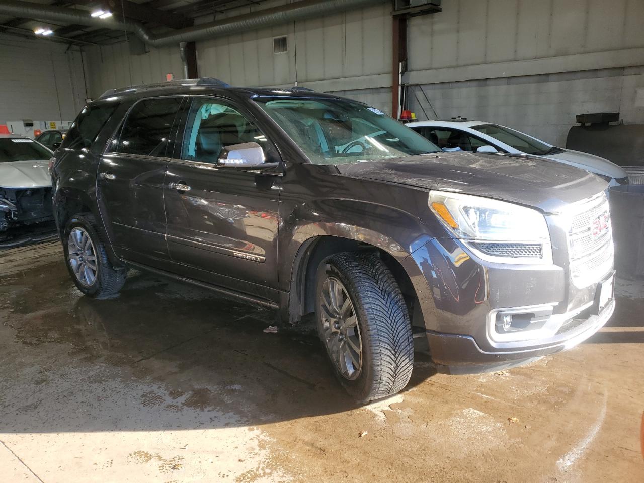 GMC Acadia Denali Image 2