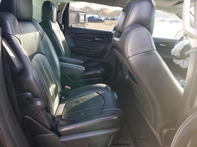 GMC Acadia Denali Image 12