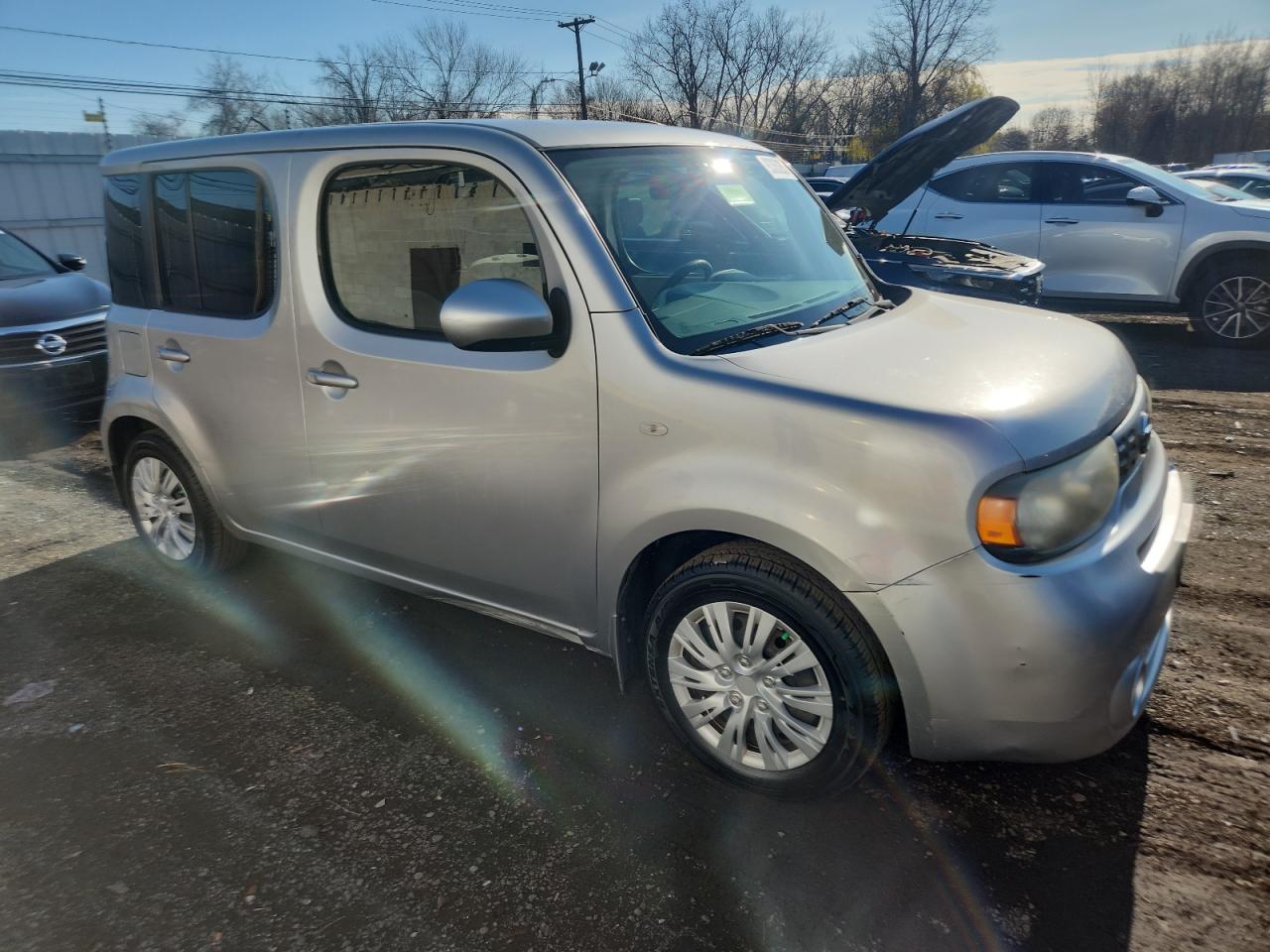 Nissan cube Base Image 3