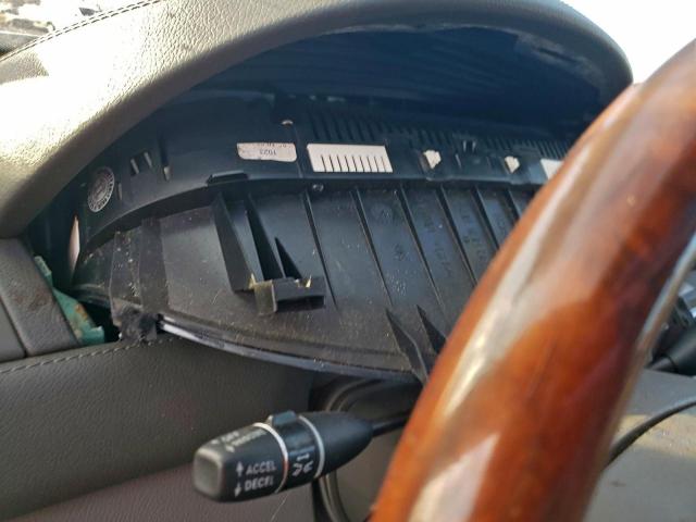 Mercedes-Benz C-Class 550 Image 2