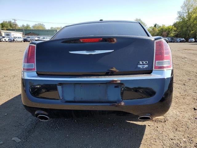 Chrysler 300 Limited Image 9