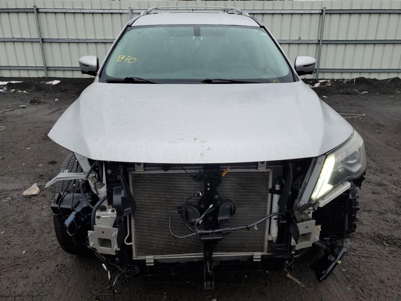 Nissan Pathfinder S Image 4