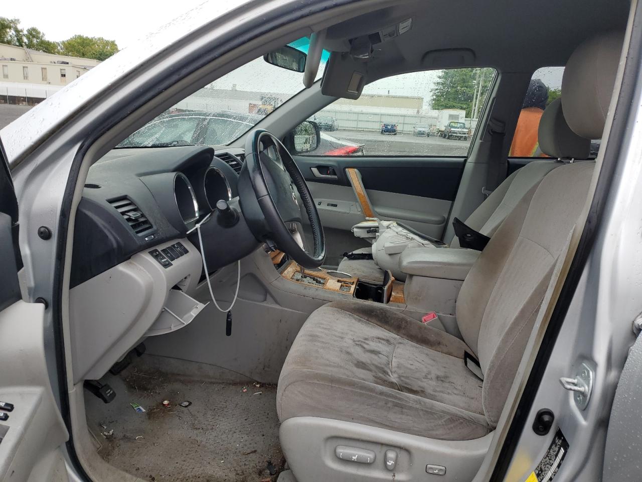 Toyota Highlander Hybrid Image 12