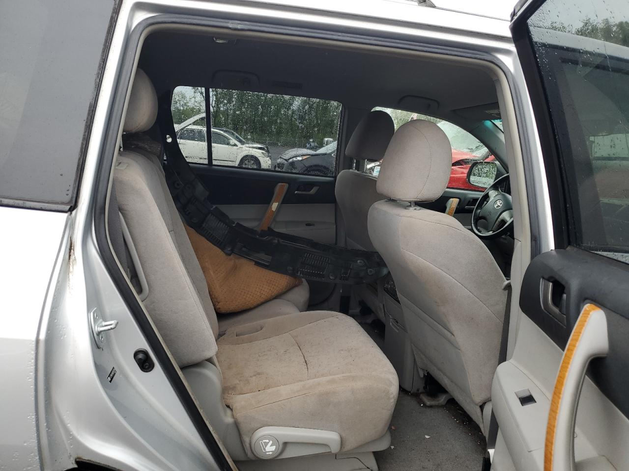 Toyota Highlander Hybrid Image 7