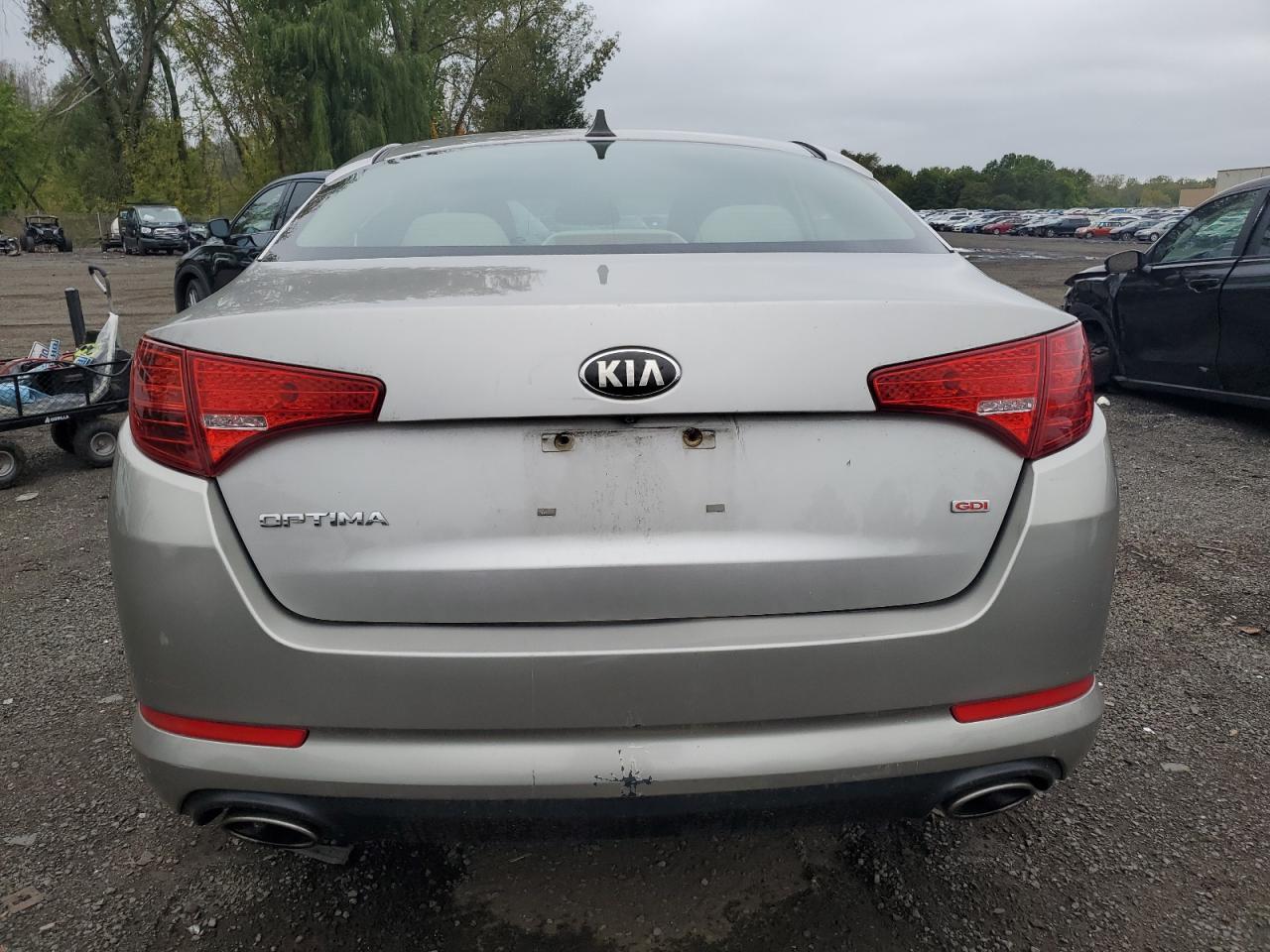Kia Optima Lx Image 4