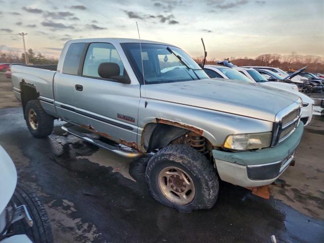 Dodge Ram 2500 Image 12