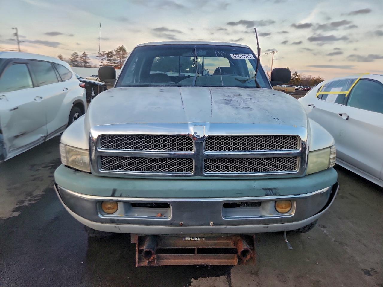 Dodge Ram 2500 Image 6