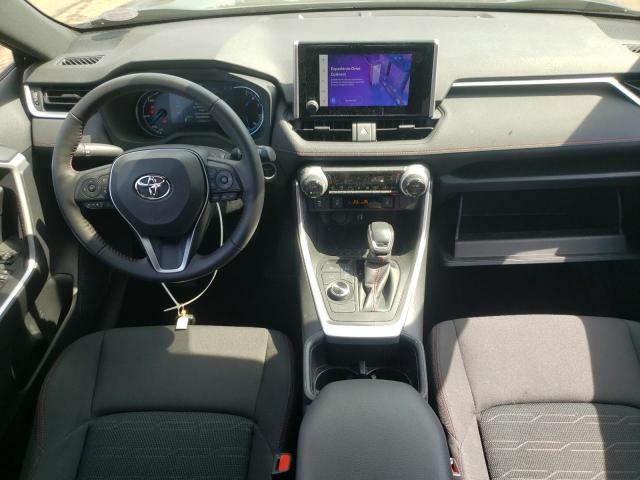 Toyota RAV4 Se Image 6