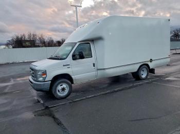  Salvage Ford E-350