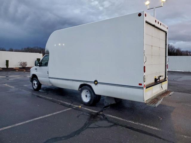 Ford E-350 E350 Super Duty Cutaway Van Image 12