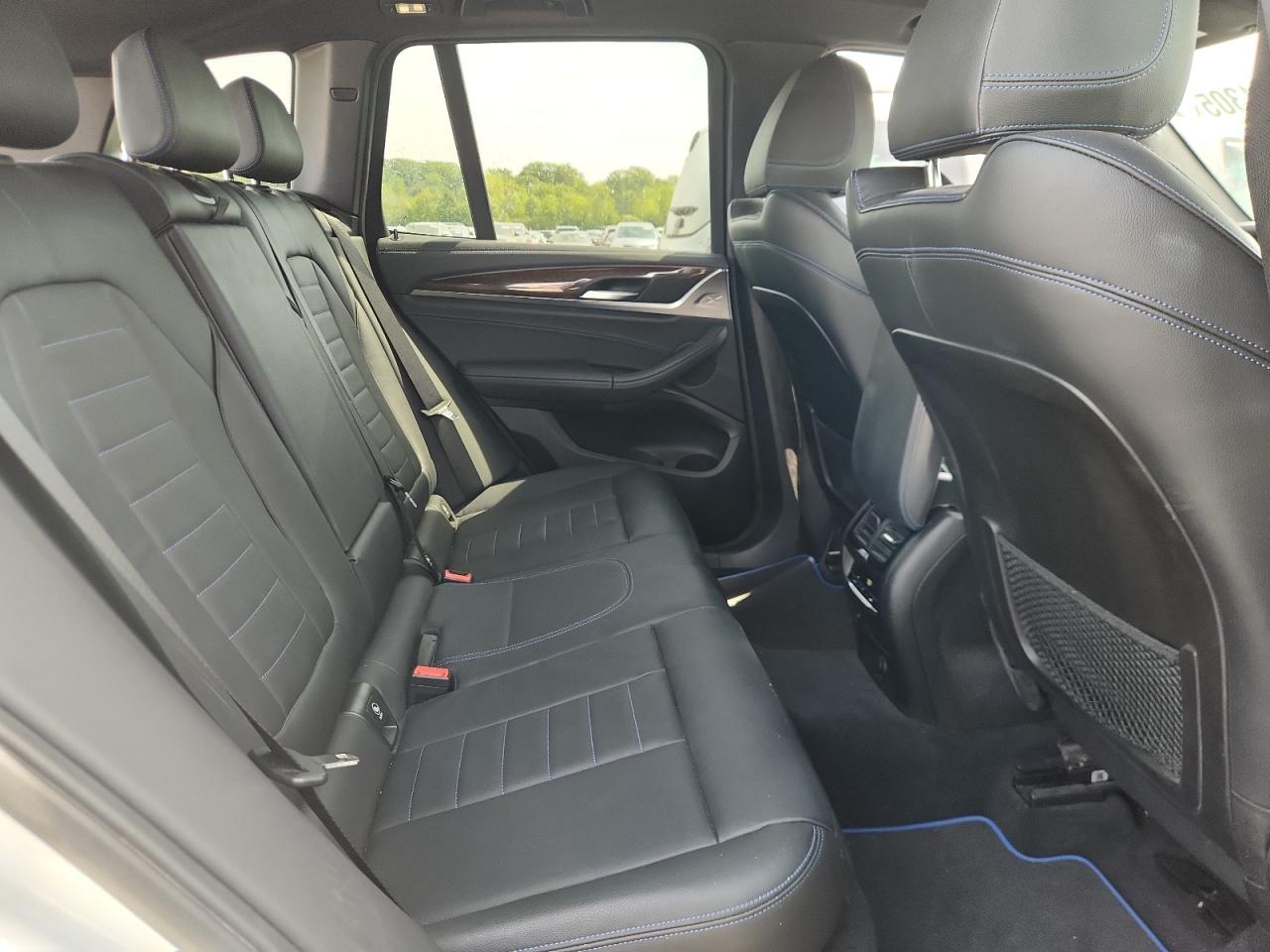 BMW X Series Xdrivem40i Image 10