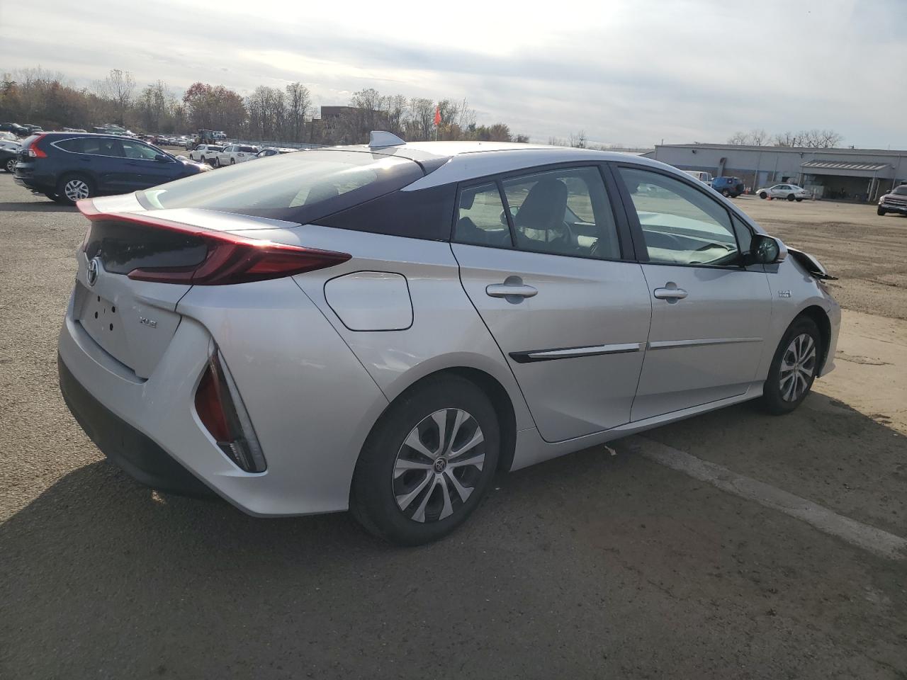 Toyota Prius Le Image 7