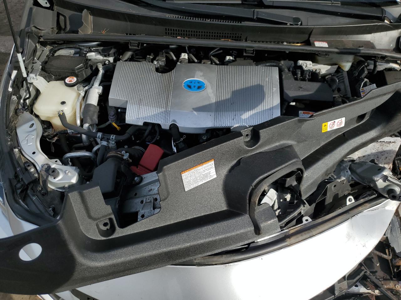 Toyota Prius Le Image 11