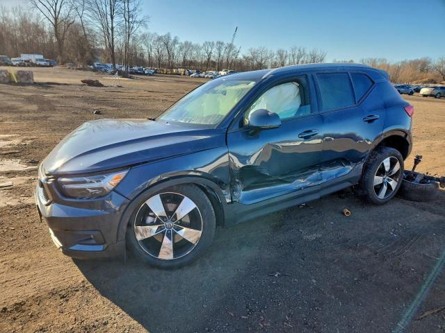  Salvage Volvo XC40