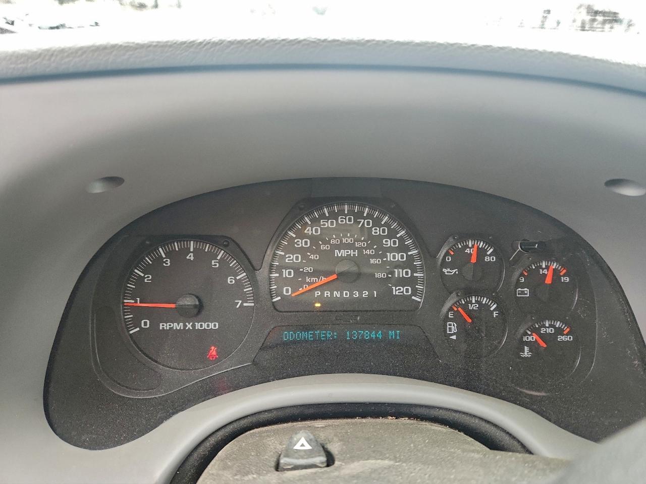 Chevrolet Trailblazer Ls Image 11