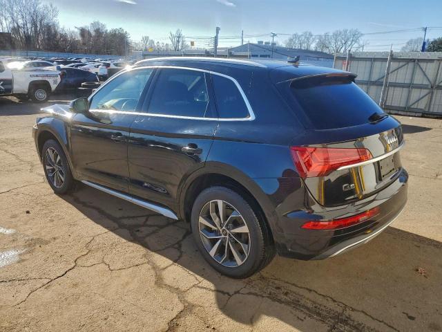 Audi Q5 Premium Image 11