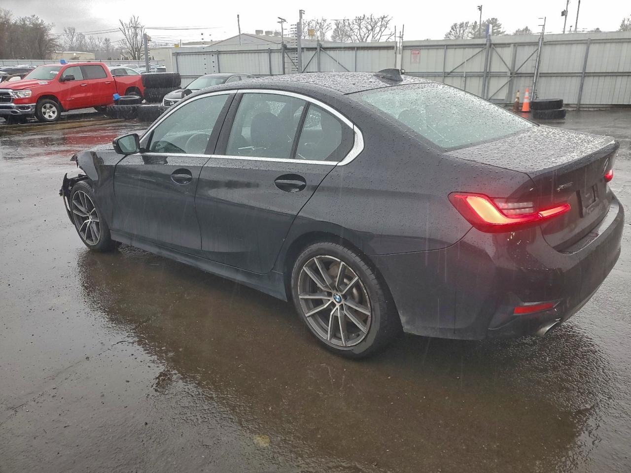 BMW 3 Series Image 10