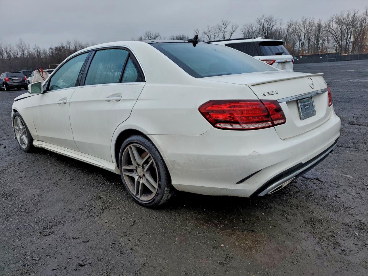 Mercedes-Benz E-Class 350 4matic Image 3