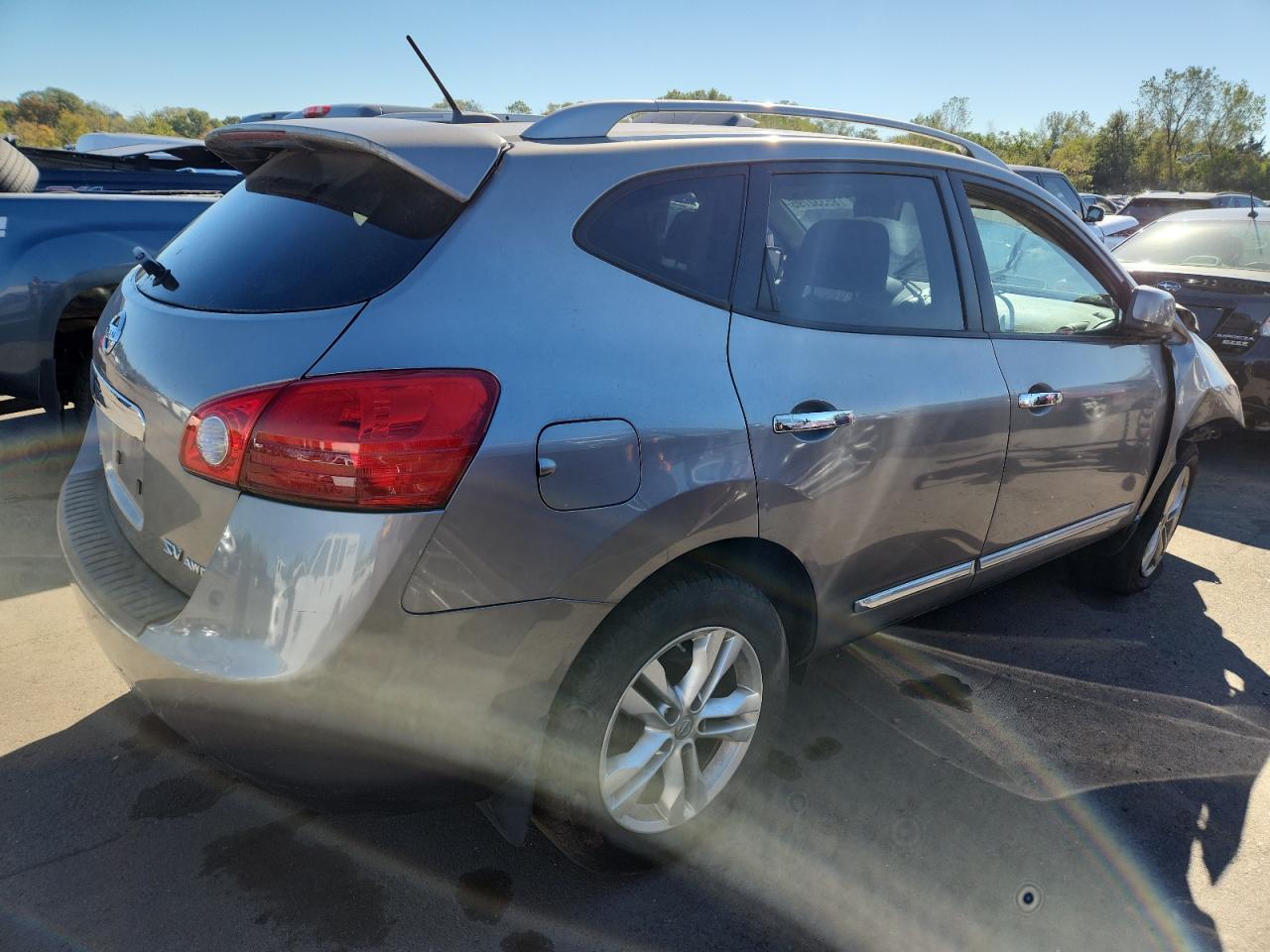 Nissan Rogue S Image 4