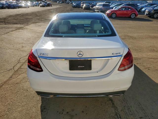 Mercedes-Benz C-Class 300 4matic Image 2