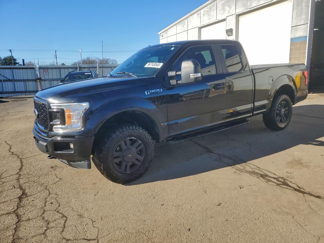 Ford F-150 Super Cab Image 1